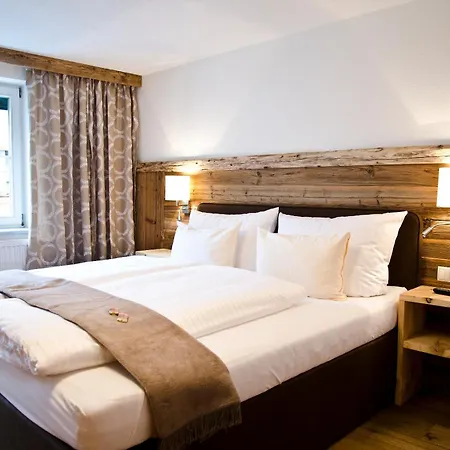 Dorfplatzl Apartmán *