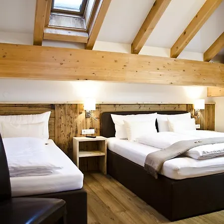 Dorfplatzl Apartmán *