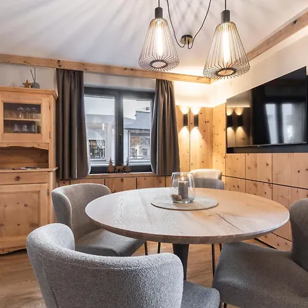 Dorfplatzl * イシュグル