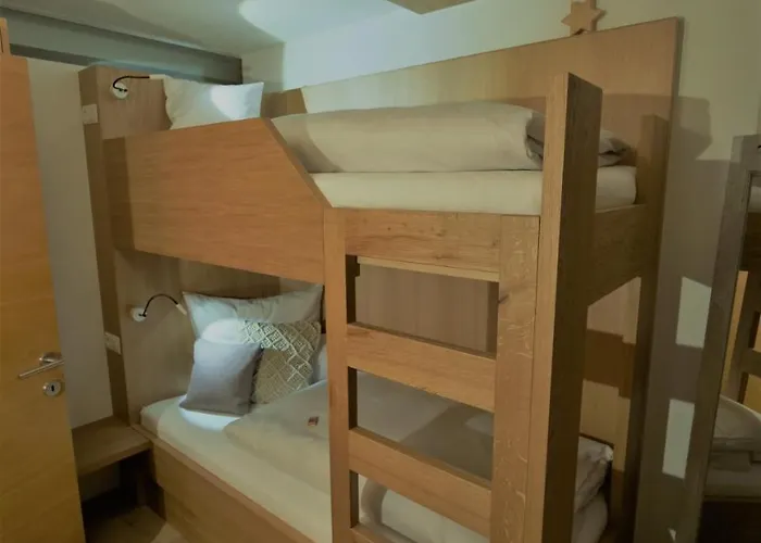 Dorfplatzl * イシュグル